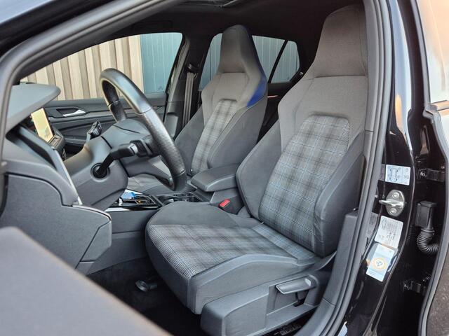 Volkswagen GOLF 1.4 eHybrid GTE 245pk | BTW | Pano | HUD | IQ | Stuur-Stoelverw.