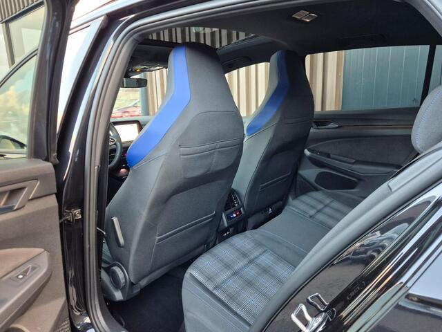 Volkswagen GOLF 1.4 eHybrid GTE 245pk | BTW | Pano | HUD | IQ | Stuur-Stoelverw.