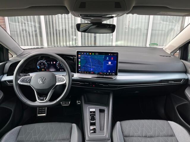 Volkswagen GOLF 1.5 eTSI Life Edition Automaat I Camera I Carplay I Half leer I Stoelverw.