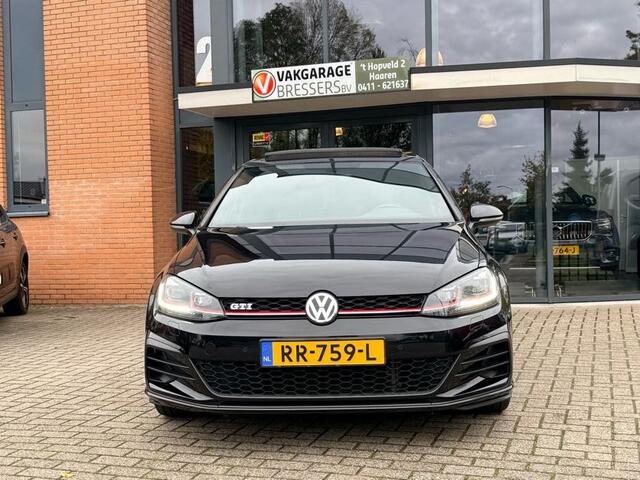 Volkswagen GOLF 2.0 TSI GTI Perfomance | Pano