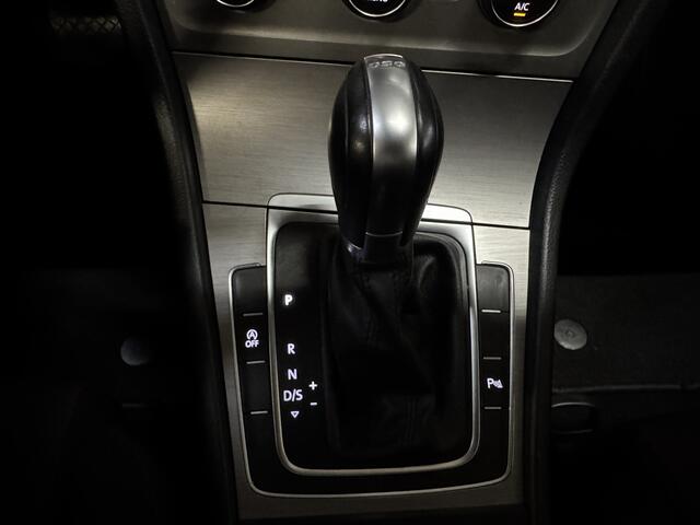 Volkswagen GOLF 1.0 TSI Connected Series Automaat | Camera | Navi Clima | Cruise