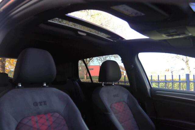 Volkswagen GOLF 2.0 TSI GTI TCR | PANO | MILLTEK | LED | ACC | CARPLAY | VIRT. COCKPIT | DYNAUDIO | CAMERA | KEY-LESS