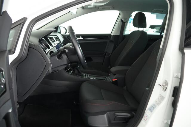 Volkswagen GOLF Variant 1.0 TSI Join / CarPlay / ACC / Clima