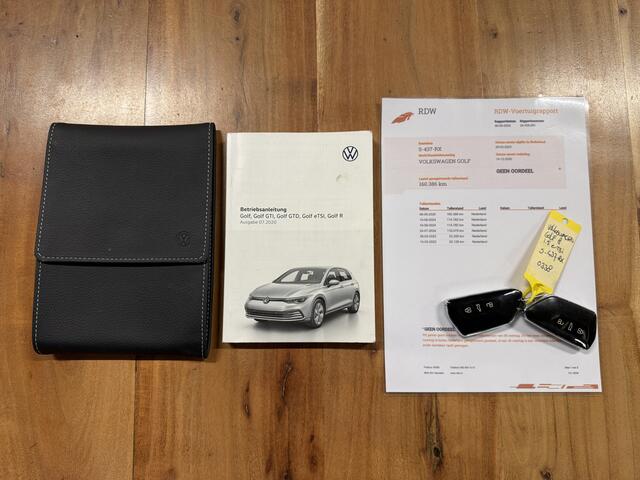 Volkswagen GOLF 1.5 eTSI Style *Stoel-/Stuurverwarming* Carplay / Adapt. Cruise / Ambient / Navigatie / ECC Clima / 17'' LMV