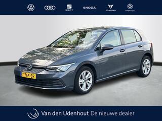 volkswagen-golf-1.0-etsi-110pk-dsg-