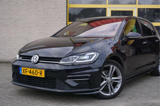 Volkswagen GOLF 1.5 TSI 150PK! 5drs 2X R-Line BJ2019 Lmv 17" | Led | Pdc | Navi | Dynamische knipperlichten | Sideskirts | Verwarmd voorruit | Achteruitrijcamera | App-Connect | Virtual cockpit | Climate control | Cruise control | Sportstoelen | Zwarte hemel
