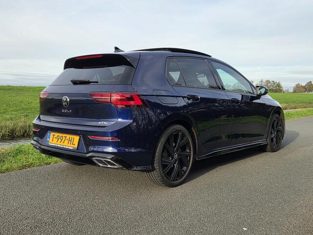 Volkswagen GOLF 1.5 eTSI R-Line Business+