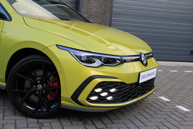 Volkswagen GOLF 1.4 eHybrid GTE Full option | Pano | Head up | IQ | LED verstralers | 19' Estoril | Stoelverwarming | Camera's | Parkeersensoren | Carplay |