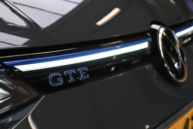 Volkswagen GOLF 1.4 eHybrid 245pk GTE | DCC | Leder | Panoramadak | Head-up | 100% (Dealer) onderhouden label