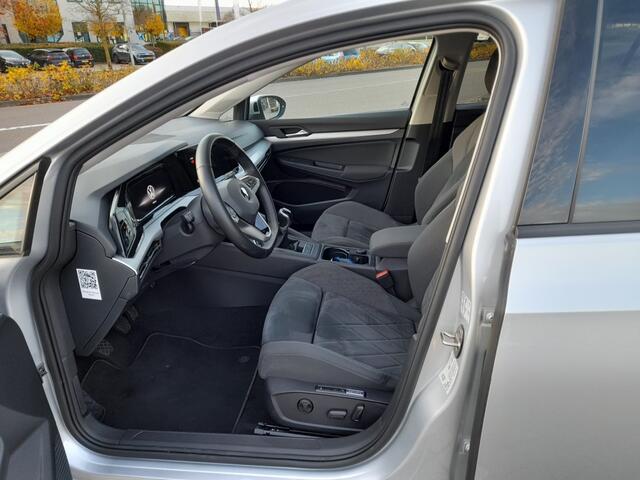 Volkswagen GOLF 1.5 TSI VARIANT BUSINESS IQ-LIGHT TREKHAAK VIRTUAL DASHB. MEMORY