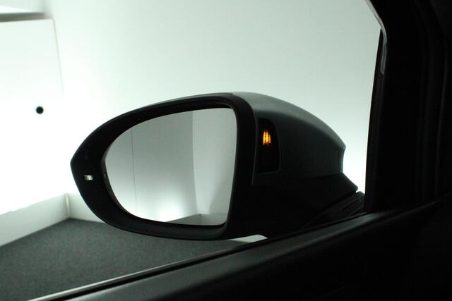 Volkswagen GOLF 2.0 TSI 320pk R 4Motion harman/kardon Camera DCC Head-Up Keyless Virtual Cockpit Navigatie