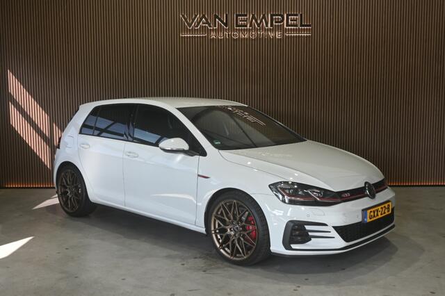 Volkswagen GOLF 2.0 TSI GTI Performance trekhaak digital cockpit