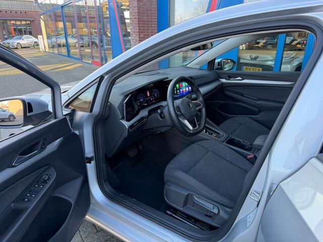 Volkswagen GOLF 1.0 eTSi Navi Carplay Virtueel Cockpit Led Airco(ECC)