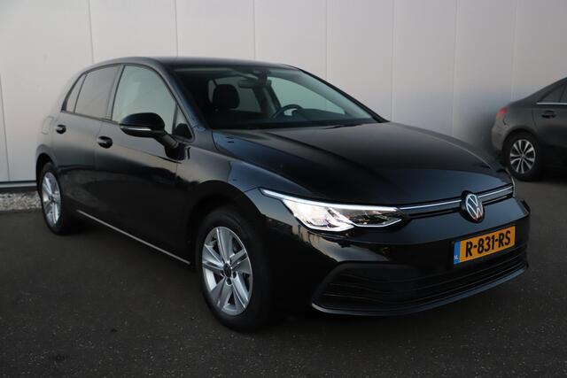 Volkswagen GOLF 1.5 eTSI Life Business 131PK DSG Automaat Sfeerverlichting Navigatie Achteruitrijcamera Clima Adaptive Cruise
