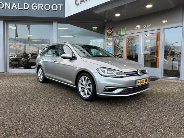 Volkswagen GOLF 1.5 TSI Highline | Carplay | Airco | ACC | Camera A + PDC