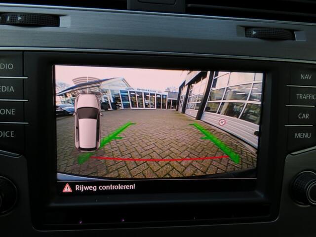 Volkswagen GOLF 1.0 TSI 115PK CONNECT. SER. / Xenon / Camera / Navi. / BOVAG garantie