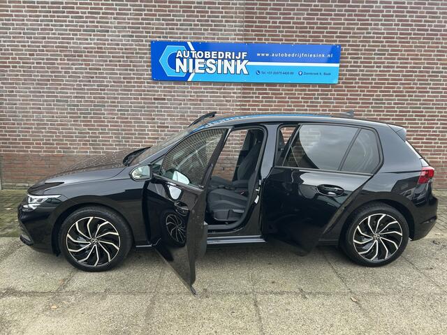 Volkswagen GOLF 1.5 TSI Style