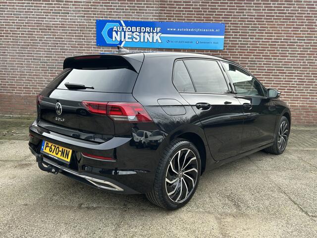Volkswagen GOLF 1.5 TSI Style
