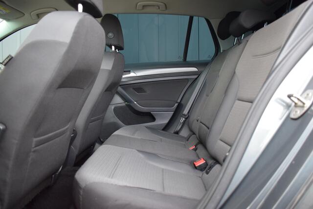 Volkswagen GOLF 1.0 TSi Automaat Comfortline LED | Carplay | Full Map Navi | ECC | Adap Cruise | ECC