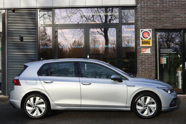 Volkswagen GOLF 1.5 eTSI 150pk DSG Style LED+/Keyless/Camera/Elek. stoel+mem/ACC/Dodehoek/17"