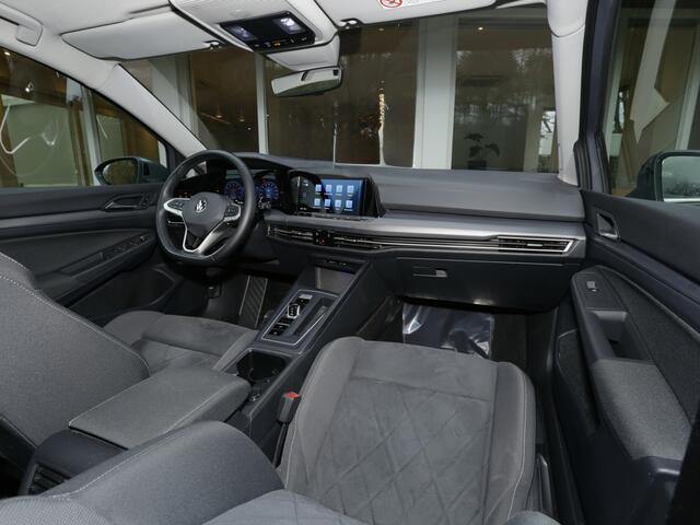 Volkswagen GOLF 1.5 eTSI Style