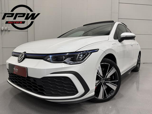 Volkswagen GOLF 1.4 eHybrid GTE PANO/HEAD-UP/IQ-LIGHT/TREKHAAK/CAMERA/ACC/STOEL+STUURVERW./SFEER/CARPLAY/18"/VOLLEDIG VW DEALER HISTORIE