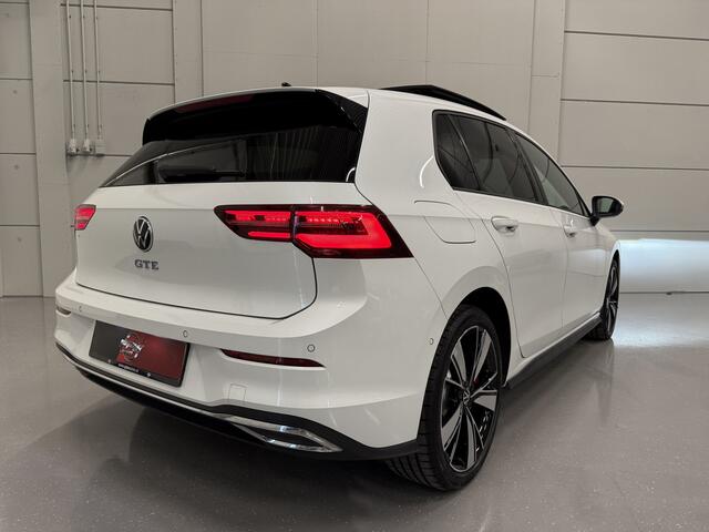 Volkswagen GOLF 1.4 eHybrid GTE PANO/HEAD-UP/IQ-LIGHT/TREKHAAK/CAMERA/ACC/STOEL+STUURVERW./SFEER/CARPLAY/18"/VOLLEDIG VW DEALER HISTORIE