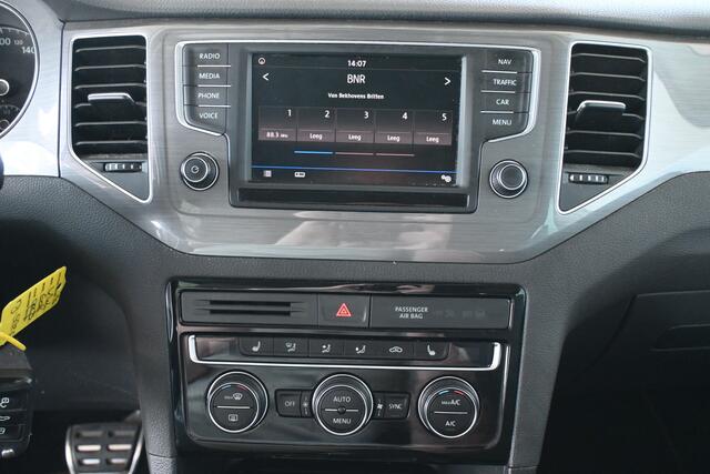 Volkswagen GOLF SPORTSVAN 1.4 TSI Automaat Allstar Business Edition Automaat Clima Navigatie Goed Onderhouden! Inruil Mogelijk!