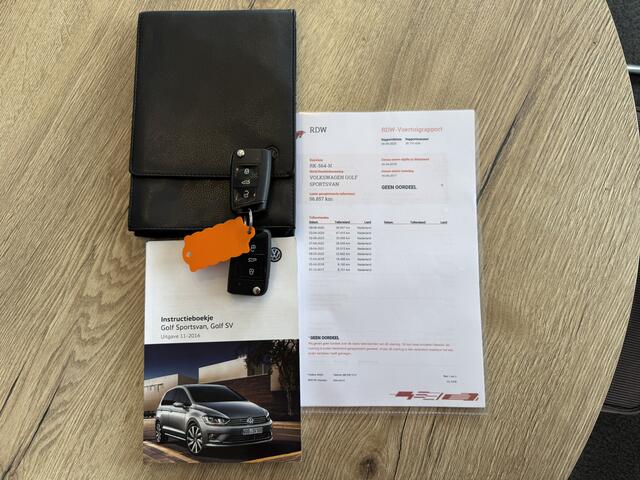 Volkswagen GOLF SPORTSVAN 1.2 TSI Highline Prijs Inclusief Onderhoud & 12 Maand BOVAG Garantie | Stoelverwarming | Adaptieve Cruise Control |