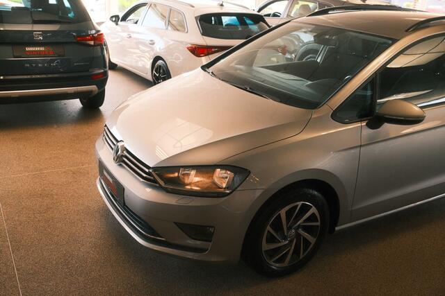 Volkswagen GOLF SPORTSVAN 1.4 TSI DSG 122pk Highline Sound !! PDC/CARPLAY/NAVI/LMV