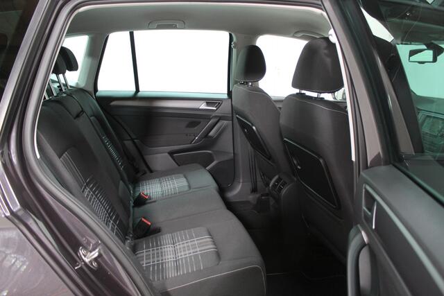 Volkswagen GOLF SPORTSVAN 1.4 TSI Highline Automaat | Dealer Oh | Acc | Trekhaak