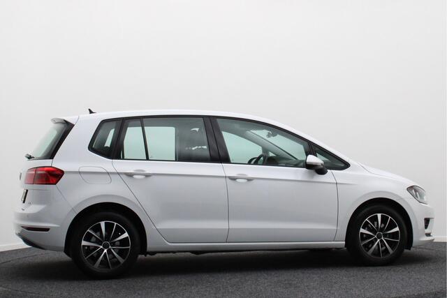 Volkswagen GOLF SPORTSVAN 1.2 TSI Business Edition Connected