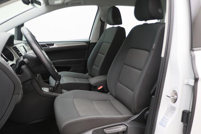 Volkswagen GOLF SPORTSVAN 1.2 TSI Business Edition Connected