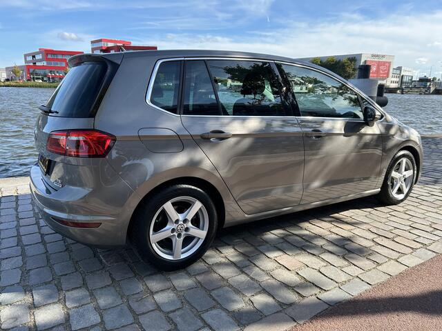 Volkswagen GOLF SPORTSVAN 1.4 TSI Highline automaat airco/ecc navi alcantara