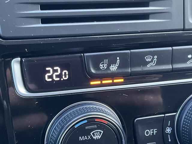 Volkswagen GOLF SPORTSVAN 1.2 TSI Highline Automaat Pano Trekhaak Adap.Cruise Stoelverw+Massage Voll.Onderhouden VOL!