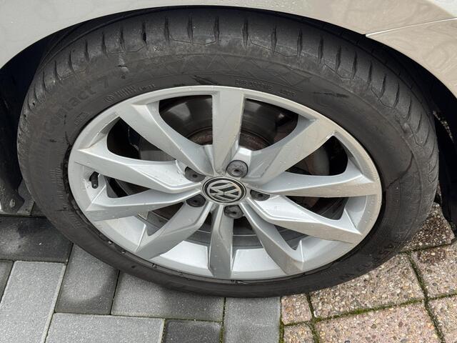 Volkswagen GOLF SPORTSVAN 1.5 TSI ACT Highline,Appl,Trekh,Cruise,Camera