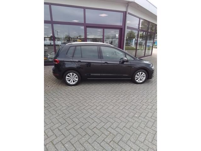 Volkswagen GOLF SPORTSVAN 1.5 TSI ACT Comfortline