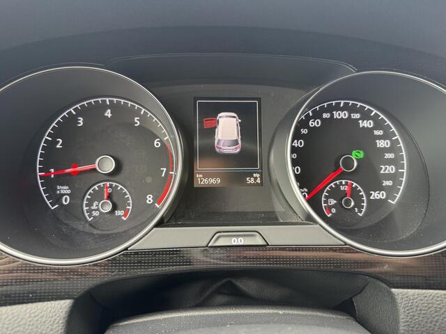 Volkswagen GOLF SPORTSVAN 1.0 TSi 110 Pk Automaat Highline | Trekhaak | Adaptive Cruise | Camera | Parkeersensoren | Airco | Navigatiesysteem | LED | Privacy Glass | 16 Inch