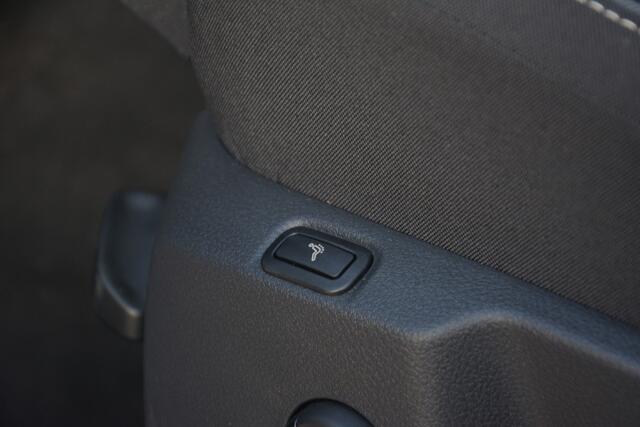 Volkswagen GOLF SPORTSVAN 1.4 TSI Connected Series | Navigatie | Camera | Ergo stoel | DAB+ | Dodehoeksensor | Trekhaak | NL auto!! | Keurige Sportsvan afkomstig van eerste eigenaar en dealer onderhouden!!