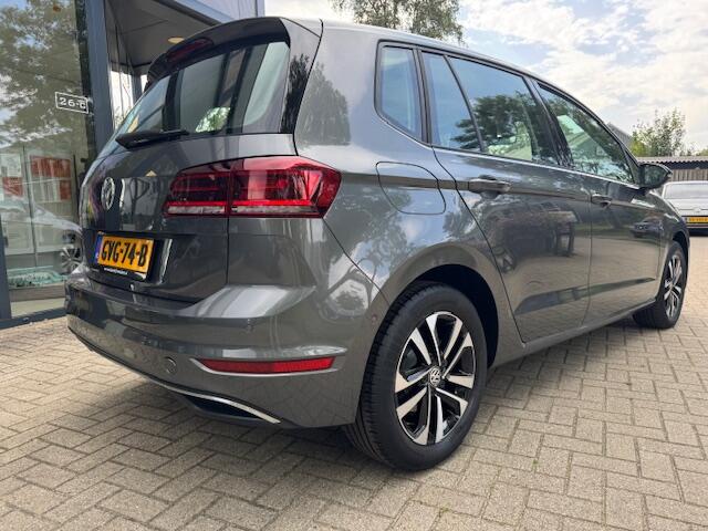 Volkswagen GOLF SPORTSVAN 1.0 TSI Highline Navi / PDC / Airco Achter rij camera /