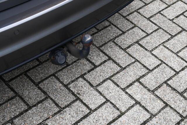 Volkswagen GOLF SPORTSVAN 1.0 TSI Connected Series NAVIGATIE/ STOEL VERW.