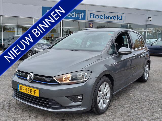 Volkswagen GOLF SPORTSVAN 1.0 TSI 116pk DSG Comfortline Executive | Origineel NL | Navi | Apple Carplay+Android Auto | Clima | Cruise | Licht+Regensensor | Pdc V+A | Mistlampen | 16''lm | Trekhaak