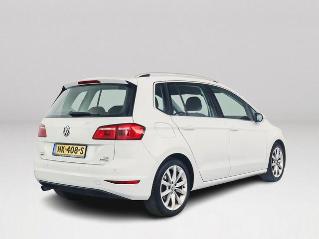 Volkswagen GOLF SPORTSVAN 1.2 TSI Highline | Parkeercamera | Stoelverwarming | Navigatie | Trekhaak