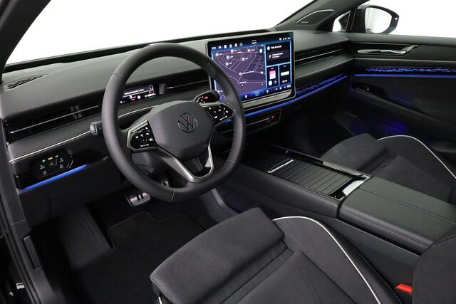 Volkswagen ID ID.7 Tourer Pro Business 77 kWh 210 kW / 286 pk | IQ Light | HUD | Stoelventilatie | 360 Camera | 20 inch