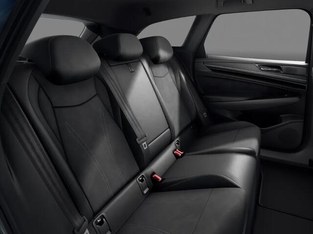 Volkswagen ID ID.7 Pro Limited Edition 77 kWh accu 286 PK · Sfeerverlichting · 360 camera · Trekhaak inklapbaar, met elektrische ontgrendeling ·