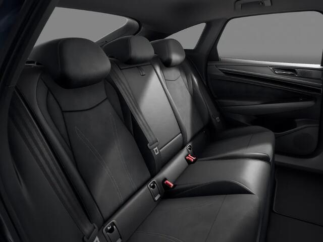 Volkswagen ID ID.7 Pro Limited Edition 77 kWh accu 286 PK · achteruitrijcamera · Sfeerverlichting · Voorstoelen verwarmd · Prijs is inclusief inruilpremie ·