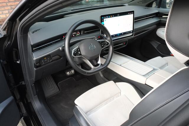 Volkswagen ID ID.7 Tourer 1st Edition 77 kWh Warmtepomp, Panoramadak, Trekhaak, Head-up display, El stoelen, 360° Camera