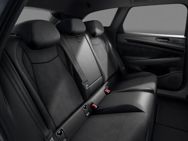 Volkswagen ID ID.7 Pro Limited Edition 77 kWh accu 286 PK · Draadloze telefoonlader · 360 camera · verwarmde voorstoelen · Trekhaak inklapbaar, met elektrische ontgrendeling · Prijs is inclusief inruilpremie ·