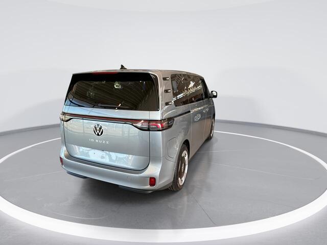 Volkswagen ID. Buzz Pro 86 kWh Lang Lang / 7 Persoons / Open en Close / Trekhaak / Multimedia Pakket / Comfort Pakket / Assistance Pakket