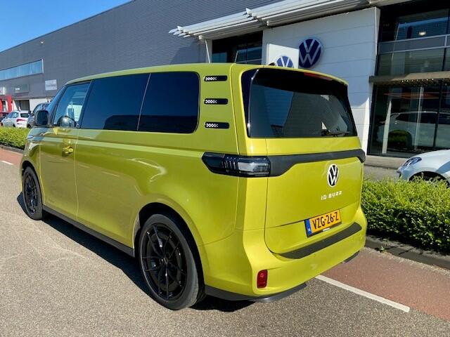 Volkswagen ID. Buzz Cargo 77 kWh 20 inch zwarte velgen , navigatie, camera